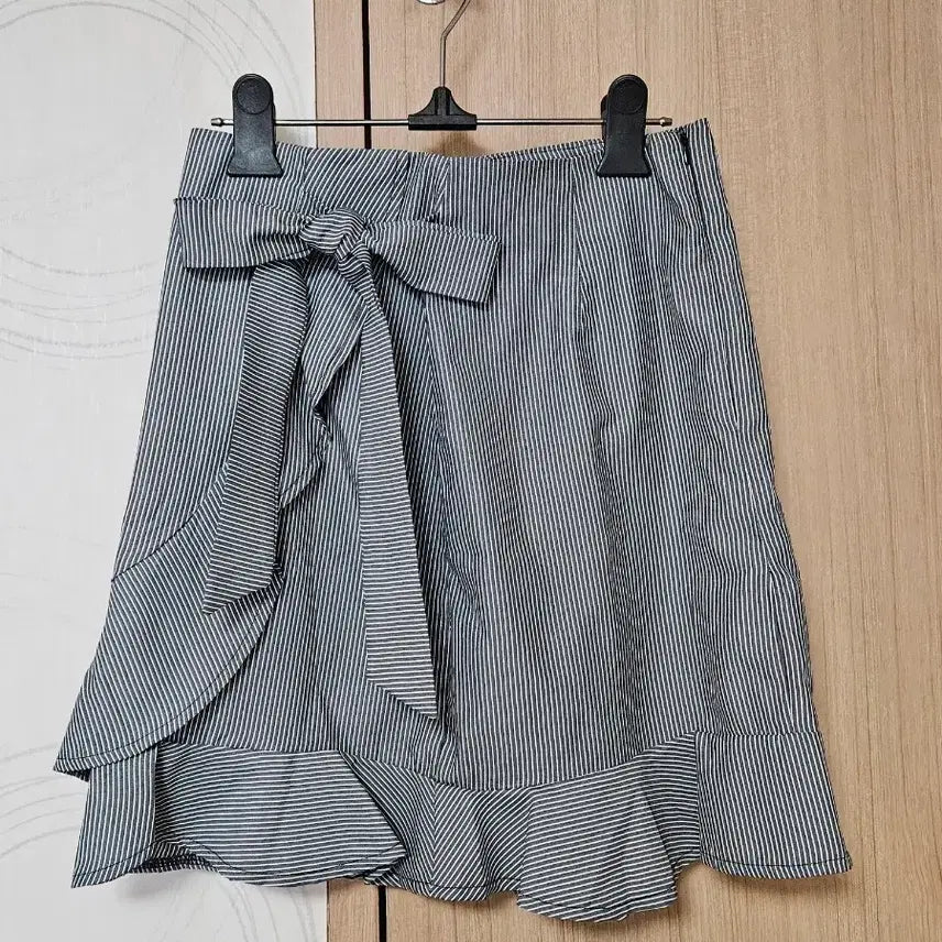 [BUNJANG] Shein Striped Skirt / 쉬인 스트라이프 스커트