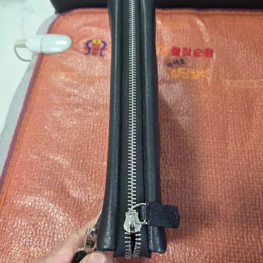 [BUNJANG] Genuine Leather Handbag / 천연소가죽 손가방