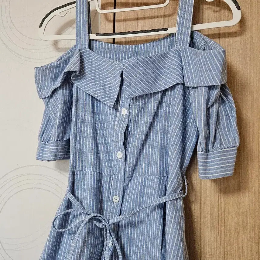 [BUNJANG] Off-Shoulder Shirt Dress / 셔츠형 오프숄더 원피스