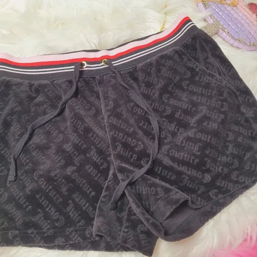 [BUNJANG] Jucycouture Velvet Training Shorts / 쥬시꾸뛰르 벨벳 트레이닝 반바지