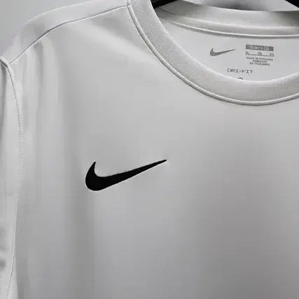 [BUNJANG] Nike Slim Fit Long Sleeve T-Shirt White (Size 110) / 나이키 긴팔티 슬림핏 비침 24년식/미사용제품