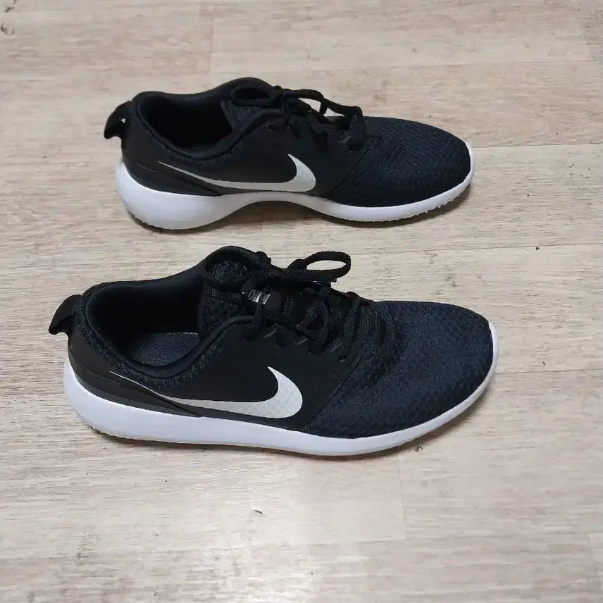 [BUNJANG] Nike Golf Shoes (Size 270) / 나이키/270) 골프화
