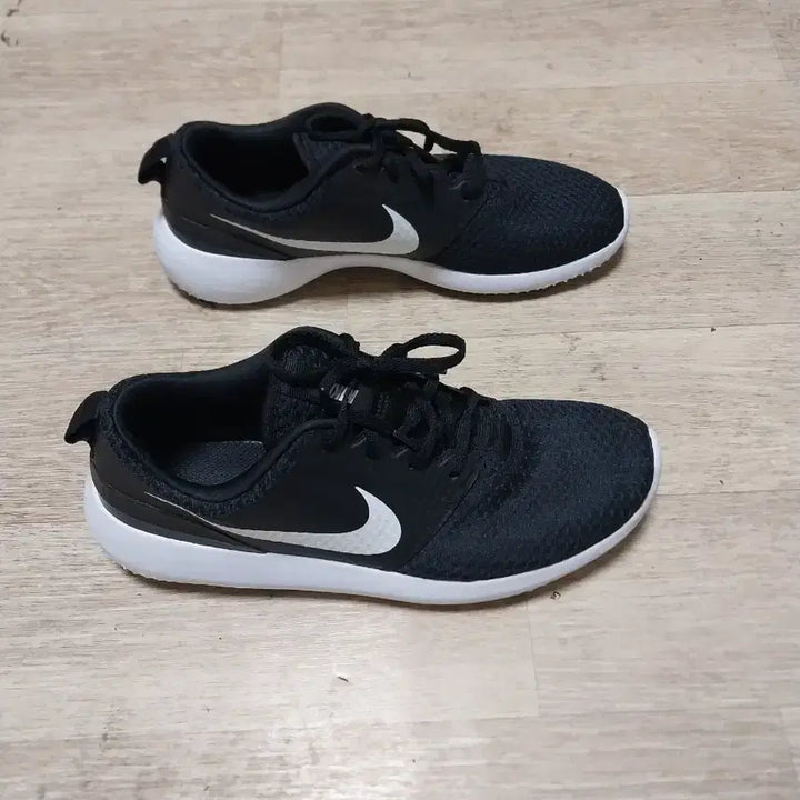 [BUNJANG] Nike Golf Shoes (Size 270) / 나이키/270) 골프화