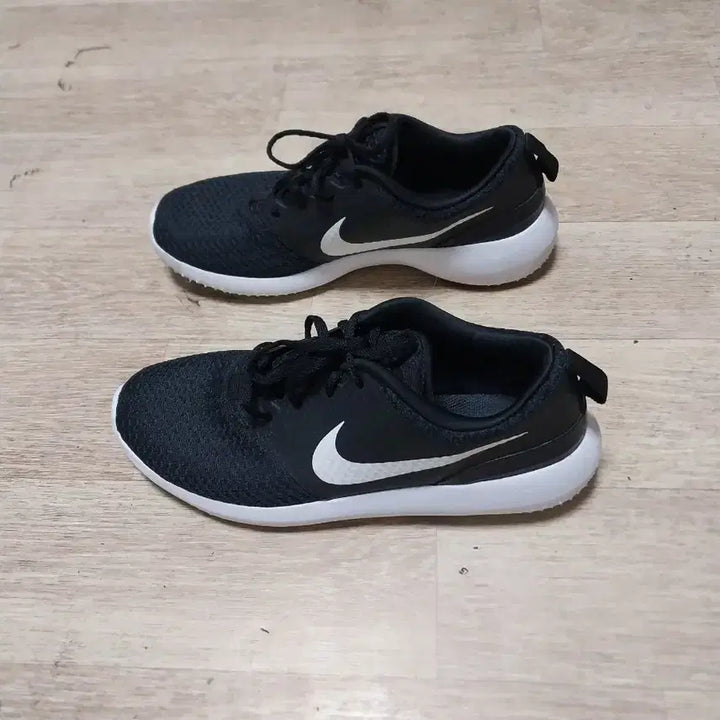 [BUNJANG] Nike Golf Shoes (Size 270) / 나이키/270) 골프화