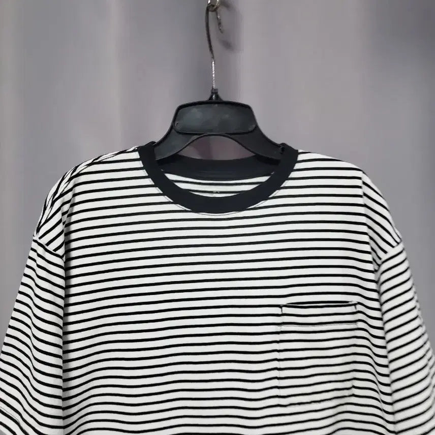 [SOLD OUT] 포켓 스트라이프 면티