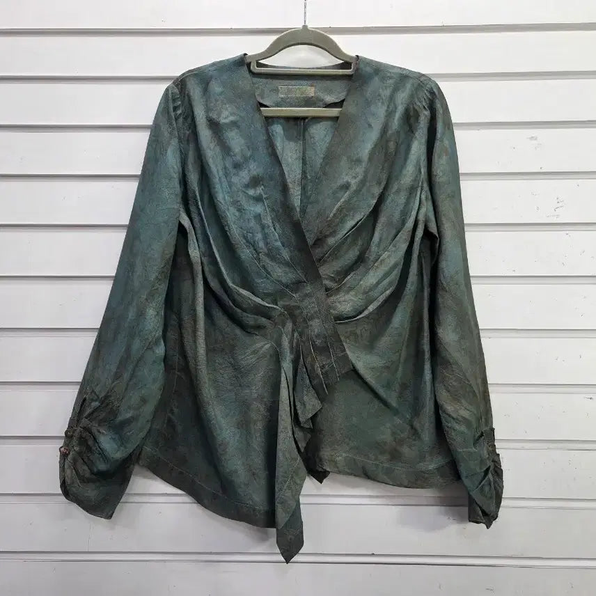 [BUNJANG] Inkyun Shirring Point Wrap Style Blouse / 인견 셔링포인트 랩스타일 블라우스/보물찾기천사