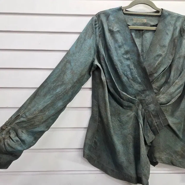 [BUNJANG] Inkyun Shirring Point Wrap Style Blouse / 인견 셔링포인트 랩스타일 블라우스/보물찾기천사