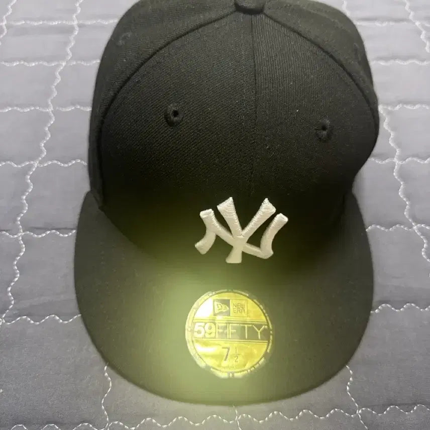 [BUNJANG] New Era 59FIFTY New York Yankees Baseball Cap (Size 7 1/2, Black) / 뉴에라 59FIFTY 뉴욕 양키즈 7 1/2 블랙