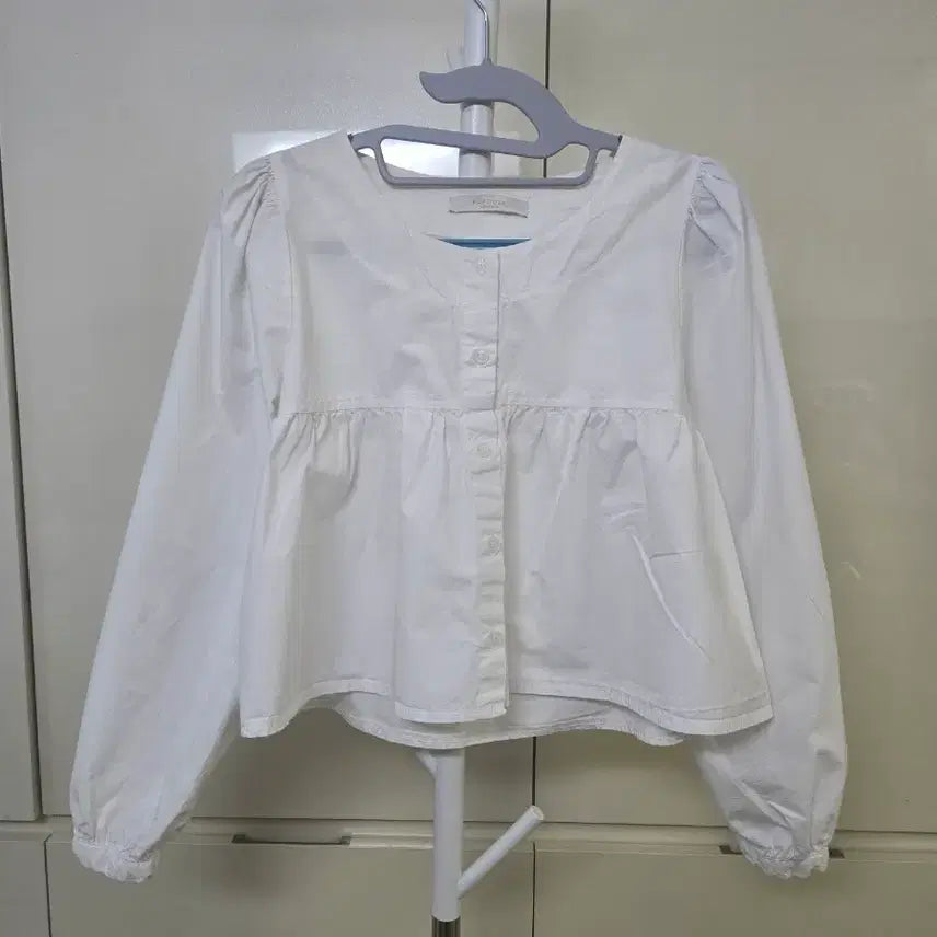[BUNJANG] Modernn White Puff Sleeve Blouse / 모던앤 화이트 퍼프 블라우스