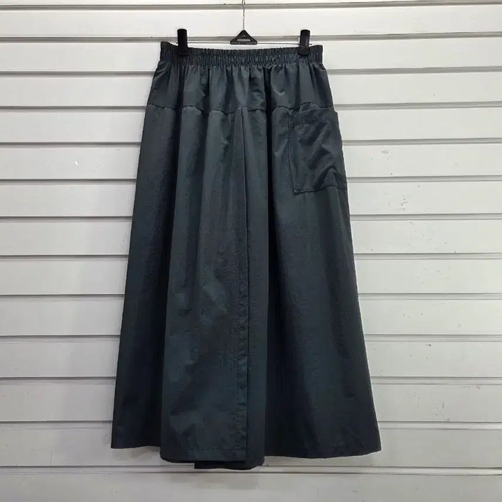 [BUNJANG] Deep Indigo Blue Crinkled Fabric Skirt Pants / 진청록 바스락원단 치마바지66/보물찾기천사