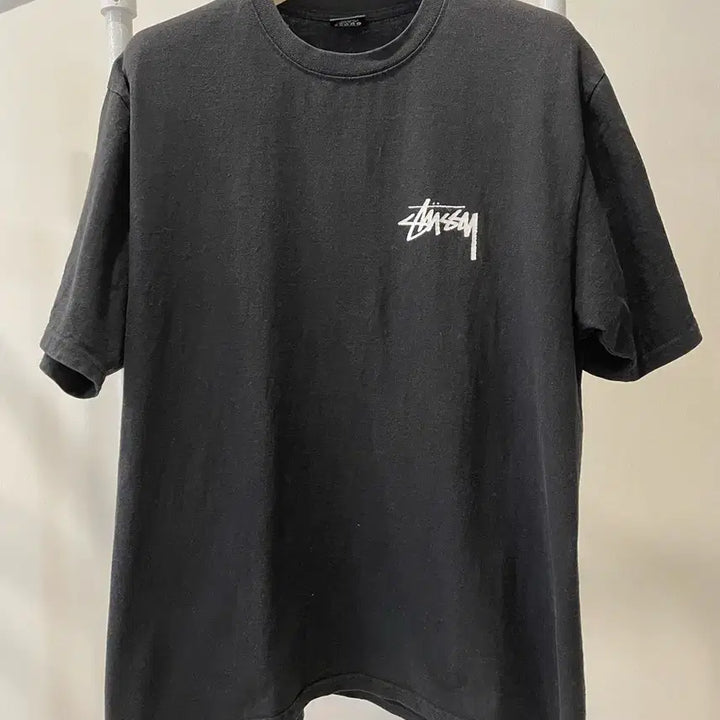 [BUNJANG] Stussy Fuzzy Dice T-Shirt Black / [L] 스투시 퍼지 다이스 티셔츠 블랙