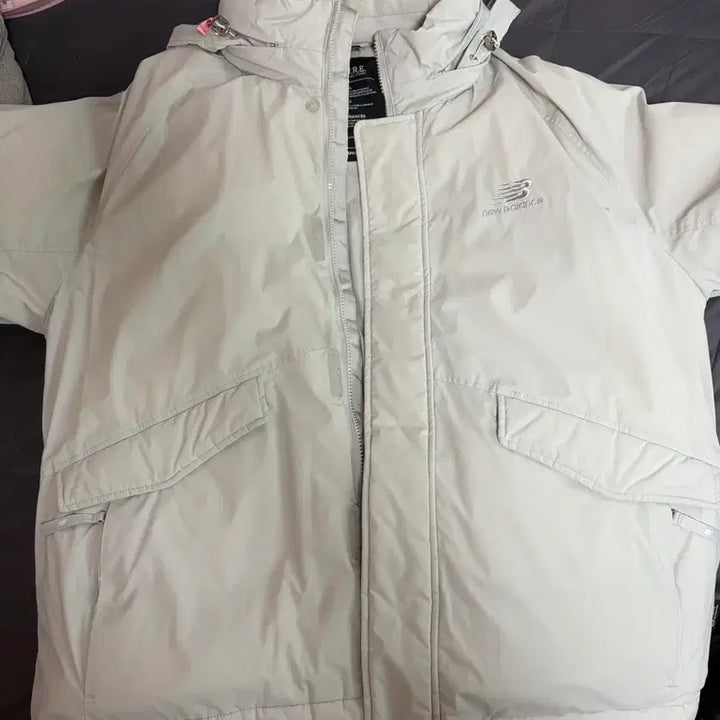 [BUNJANG] New Balance Short Down Jacket NBNPC42943-16 / 뉴발란스 숏 다운 자켓 NBNPC42943-16