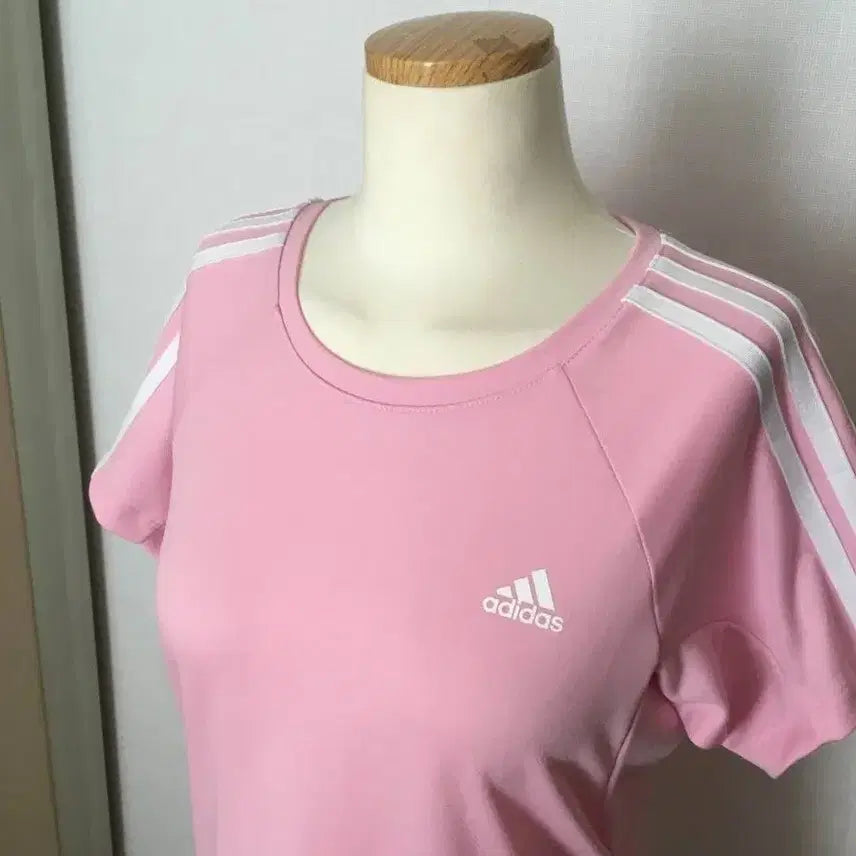 [BUNJANG] Adidas Pink Three-Stripes T-Shirt / 일본빈티지 쿨핑크 삼선 아디다스 반팔티 핀터깔 핑흰
