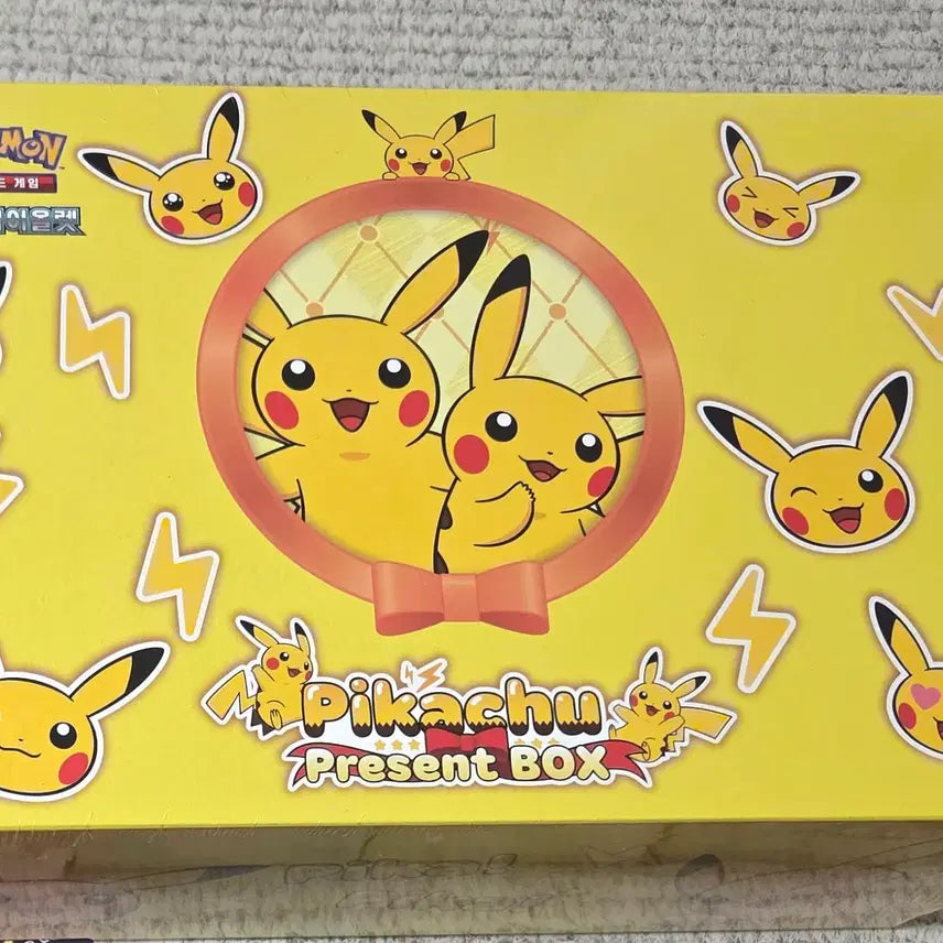 [BUNJANG] Pikachu Present (Sealed) / 피카츄 프레젠트 (미개봉)