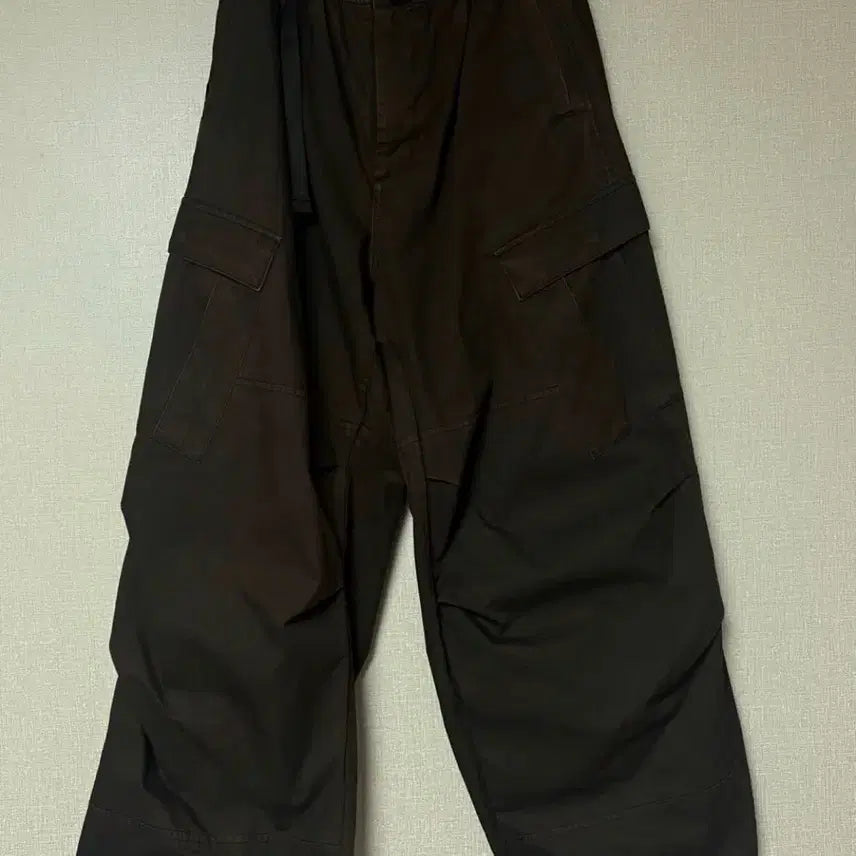 [SOLD OUT] 해칭룸 밀 팬츠 워시드블랙 4