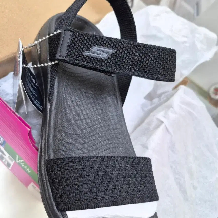 [BUNJANG] Skechers GoWalk Arch Fit Sandals Black / 스케쳐스 고워크 아치핏 샌들 245~250 [새상품]