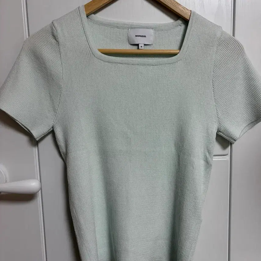 [BUNJANG] Mongdol Square Neck Short Sleeve Knit Top / 새상품 몽돌 스퀘어넥 반팔 니트