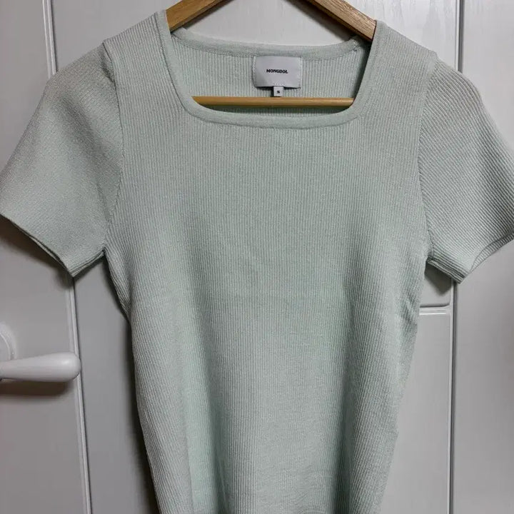 [BUNJANG] Mongdol Square Neck Short Sleeve Knit Top / 새상품 몽돌 스퀘어넥 반팔 니트