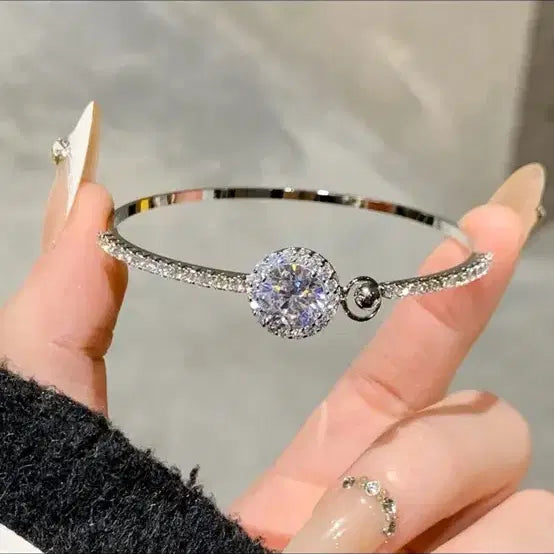 [BUNJANG] Big Stone Bracelet, Adjustable, Silver-tone / 빅스톤 팔찌 / 고급스러운 반짝임 팔찌
