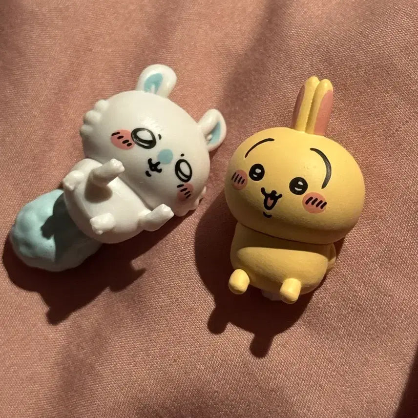 [BUNJANG] Momonga Usagi Hug Coat Figure Cable Gacha Bundle Set / 모몽가 우사기 허그코트 피규어 케이블 가챠 일괄 먼작귀
