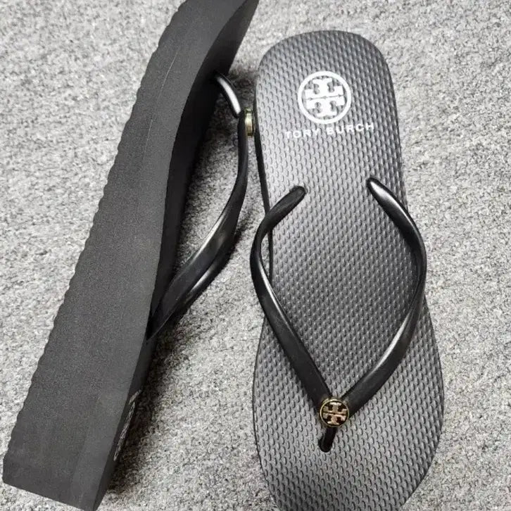 [BUNJANG] Tory Burch Wozzie Flip-Flop Sandals US 6 / 230 / 토리버치 워지 플립플랍샌들 6호 230사이즈 쪼리 슬리퍼 정품 미사용