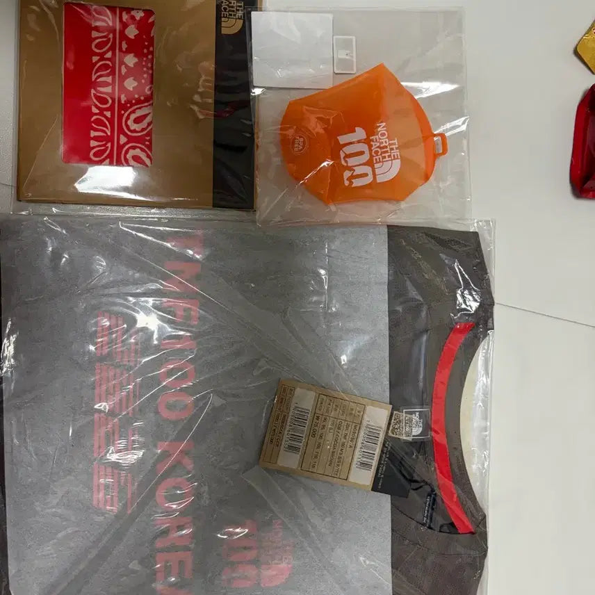 [BUNJANG] The North Face Bandana Soft Cup T-Shirt (L) / 노스페이스 티셔츠 L 반다나 소프트컵