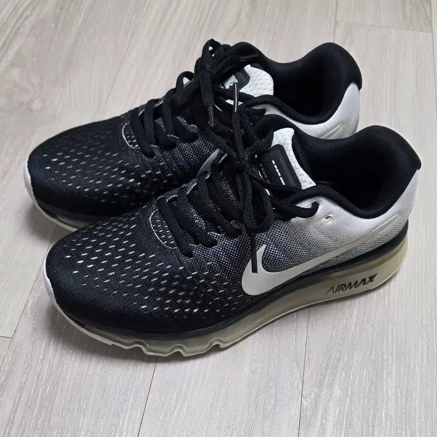[BUNJANG] Nike Air Max 2017 Sneakers / 나이키 에어맥스 2017  225사이즈