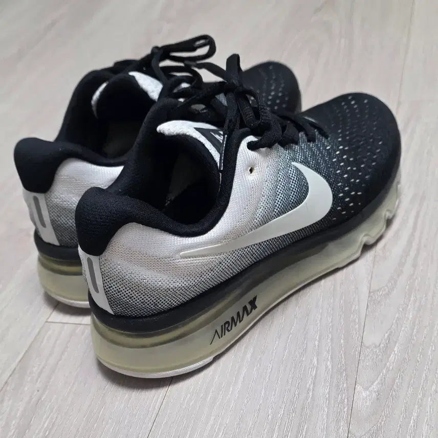 [BUNJANG] Nike Air Max 2017 Sneakers / 나이키 에어맥스 2017  225사이즈