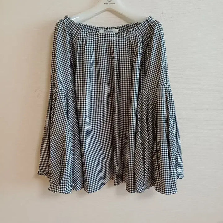 [BUNJANG] C.HOLYN Gingham Check Blouse / 미착용 c.holyn 깅엄체크 씨리얼블라우스 판매합니다