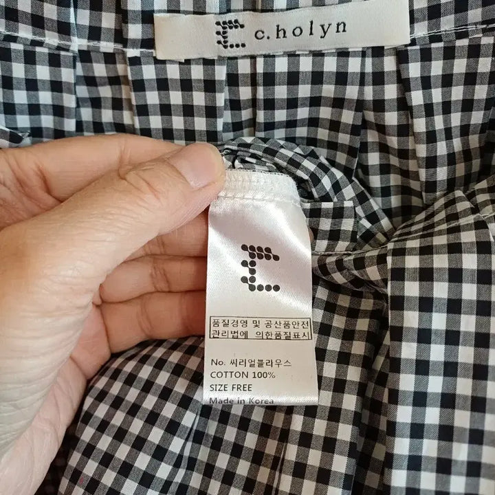 [BUNJANG] C.HOLYN Gingham Check Blouse / 미착용 c.holyn 깅엄체크 씨리얼블라우스 판매합니다