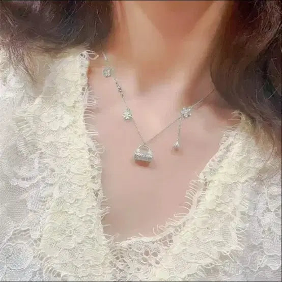 [BUNJANG] Silver 925 Bag Pendant Flower Necklace / 실버 925 가방 펜던트 꽃 목걸이