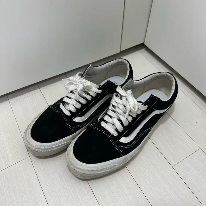 [BUNJANG] Vans Vault OG Old Skool Black Sneakers / [280] 반스 볼트 OG 올드스쿨 블랙