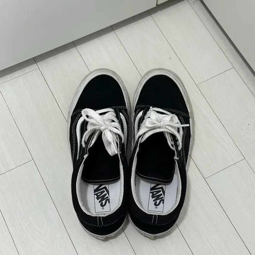 [BUNJANG] Vans Vault OG Old Skool Black Sneakers / [280] 반스 볼트 OG 올드스쿨 블랙