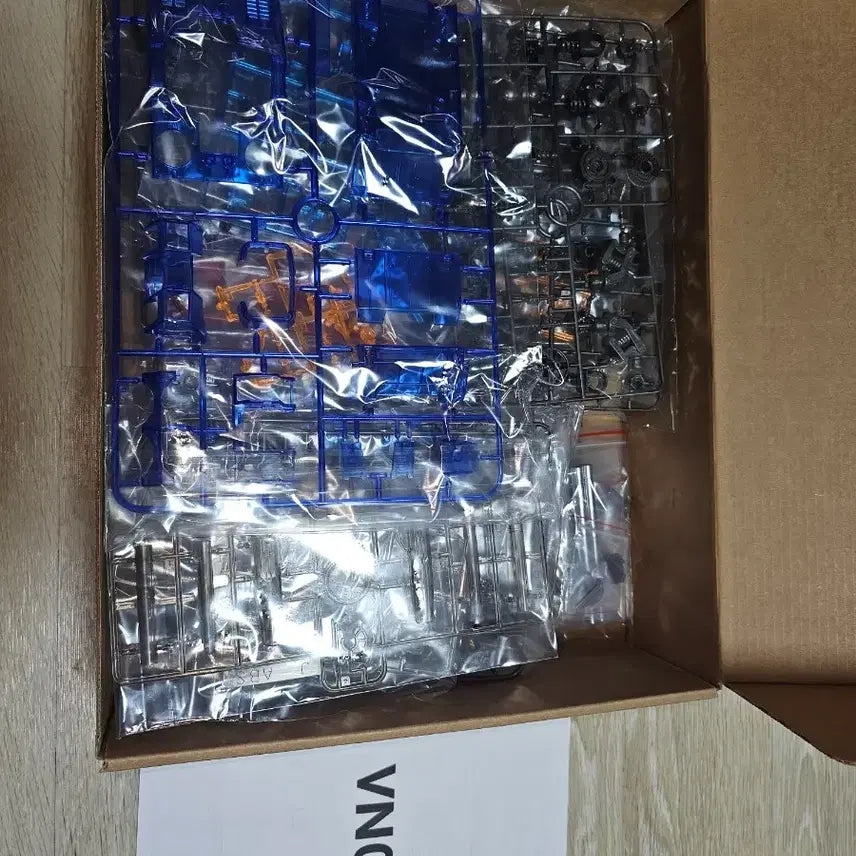 [BUNJANG] Gangcheol Model MG RX-75 Guntank Clear Version Plastic Model Kit / 강철모형 MG   RX-75 건탱크 프라모델  클리어 버전