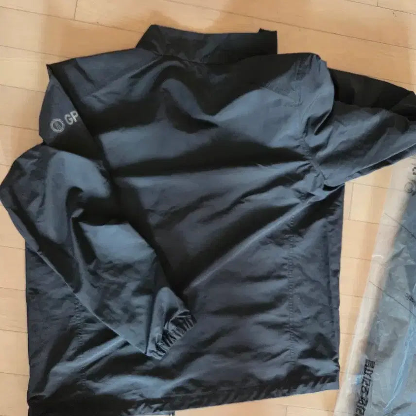 [BUNJANG] Black Yak Windbreaker Top Black / 블랙야크 바람막이 상의  블랙