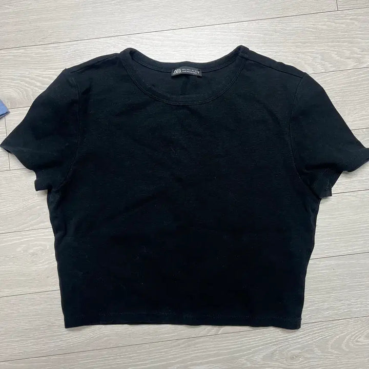 [BUNJANG] ZARA Cropped T-Shirts Bundle (Set of 2) / 일괄 2장 자라 반팔 크롭 티셔츠 L 반팔티
