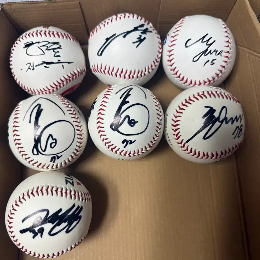 [BUNJANG] KBO Baseball Signed Balls Collection / [UPDATE] 프로야구 10구단 로고볼 친필 싸인볼 판매합니다.