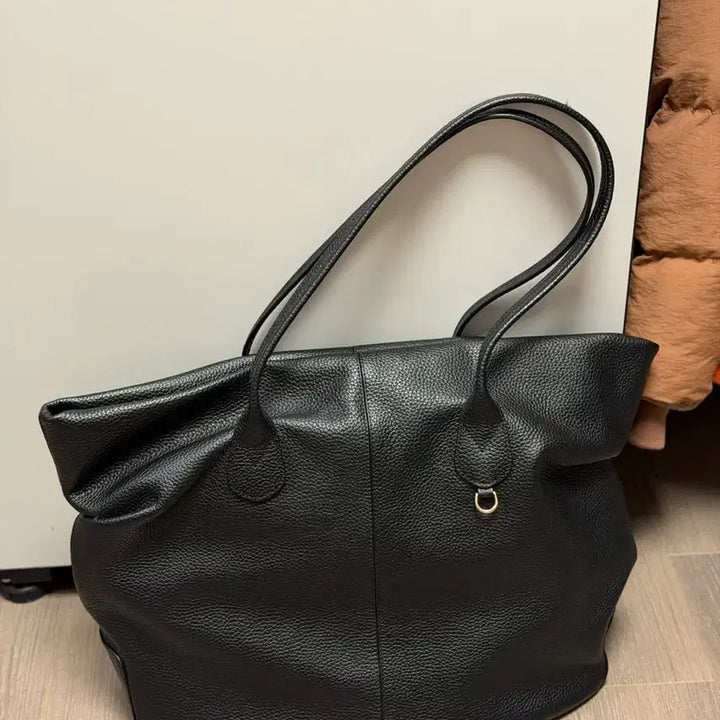 [BUNJANG] Object Siena Shrunken Leather Tote Bag Black / 오브젝트시에나 슈렁큰 레더 토트백 블랙