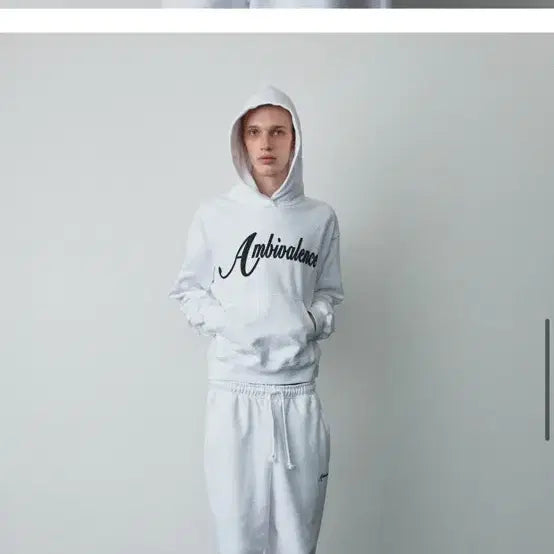 [BUNJANG] Lyjel Service AMBIVALENCE Hoodie White / Lyjel service AMBIVALENCE HOODIE (WHITE)