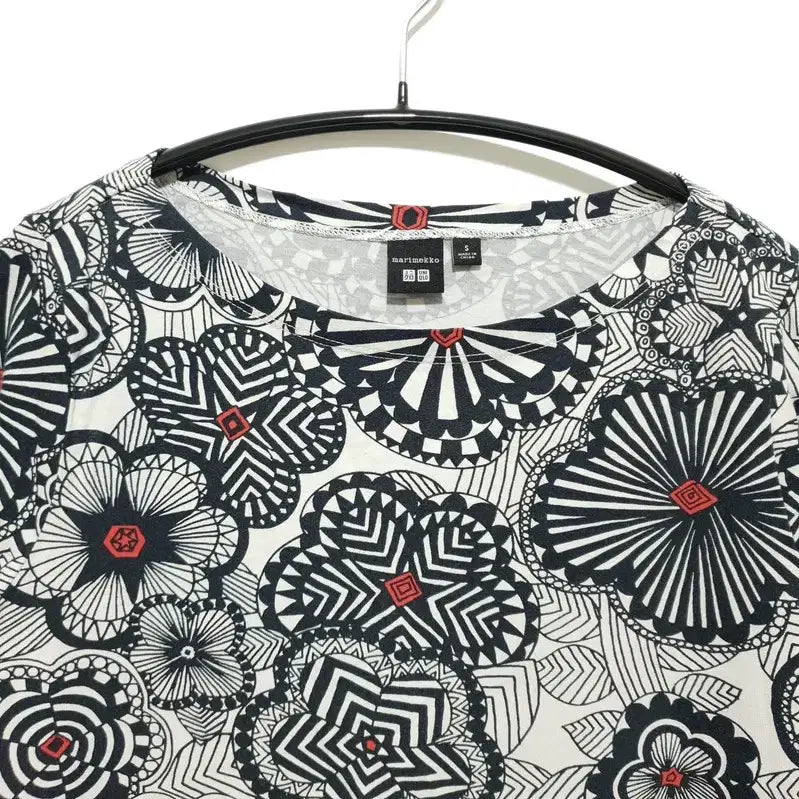 [BUNJANG] Uniqlo x Marimekko Short Sleeve T-Shirt / 유니클로 X 마리메꼬 여성 반팔 S