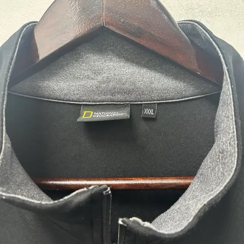 [BUNJANG] National Geographic Black/Grey Jacket XXL / [만원 아라비아빈티지]내셔널지오그래픽 검정/회색 자켓 XXL