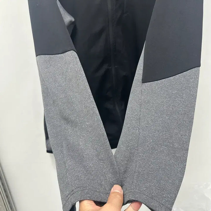 [BUNJANG] National Geographic Black/Grey Jacket XXL / [만원 아라비아빈티지]내셔널지오그래픽 검정/회색 자켓 XXL