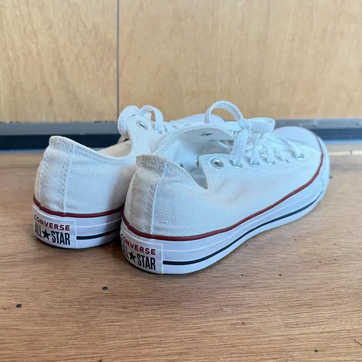 [BUNJANG] Converse Chuck Taylor All Star Classic White Sneakers / 컨버스_척테일러 올스타 클래식 화이트  250사이즈