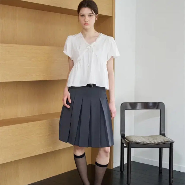 [BUNJANG] Wished Ribbon Point Short-Sleeve Blouse - White/Ivory / 원가 5.9) 위시드 리본 포인트 반팔 블라우스 화이트 아이보리