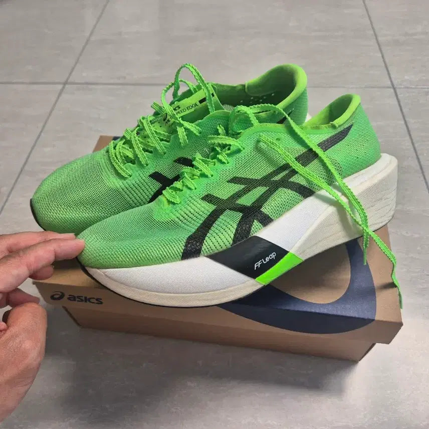 [BUNJANG] Asics Metaspeed Edge Tokyo Running Shoes (260mm) / 아식스 메타스피드 도쿄 엣지 260!