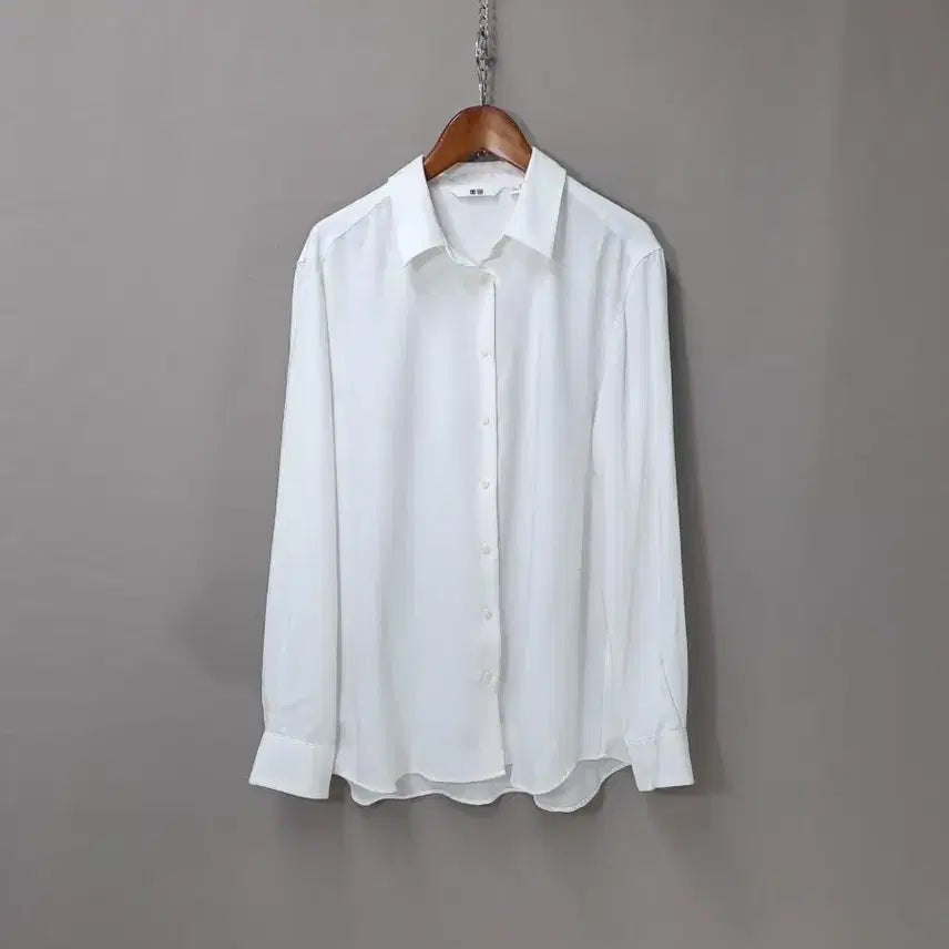 [BUNJANG] Uniqlo White Blouse Shirt / 유니클로 화이트 셔츠 블라우스