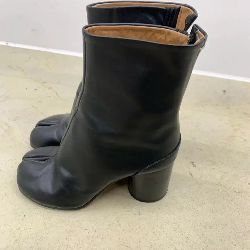 [BUNJANG] Maison Margiela Tabi Boots Size 35.5 / 마르지엘라 타비 부츠 35.5