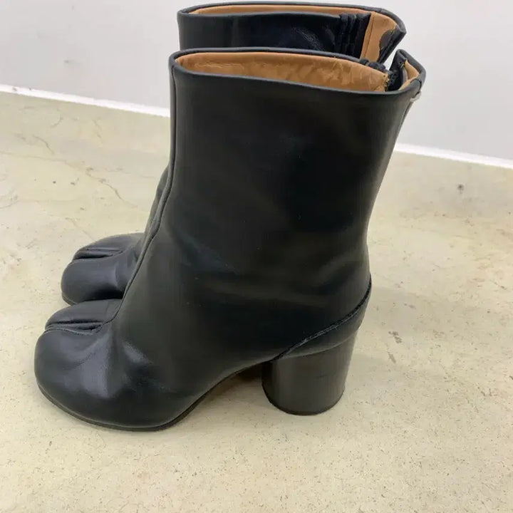 [BUNJANG] Maison Margiela Tabi Boots Size 35.5 / 마르지엘라 타비 부츠 35.5