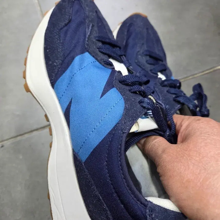 [BUNJANG] New Balance 327 Navy/Blue Sneakers / 뉴발란스 327 네이비/블루 운동화245