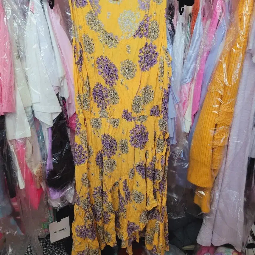 [BUNJANG] ANA Yellow Floral Sleeveless Dress / ANA 옐로우 플라워 나시 원피스